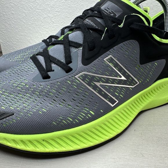 New Balance Dynasoft Pesu Running Shoes - Picture 7 of 9